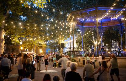 Romantični plesni ritmovi pod zelenim krošnjama Zrinjevca