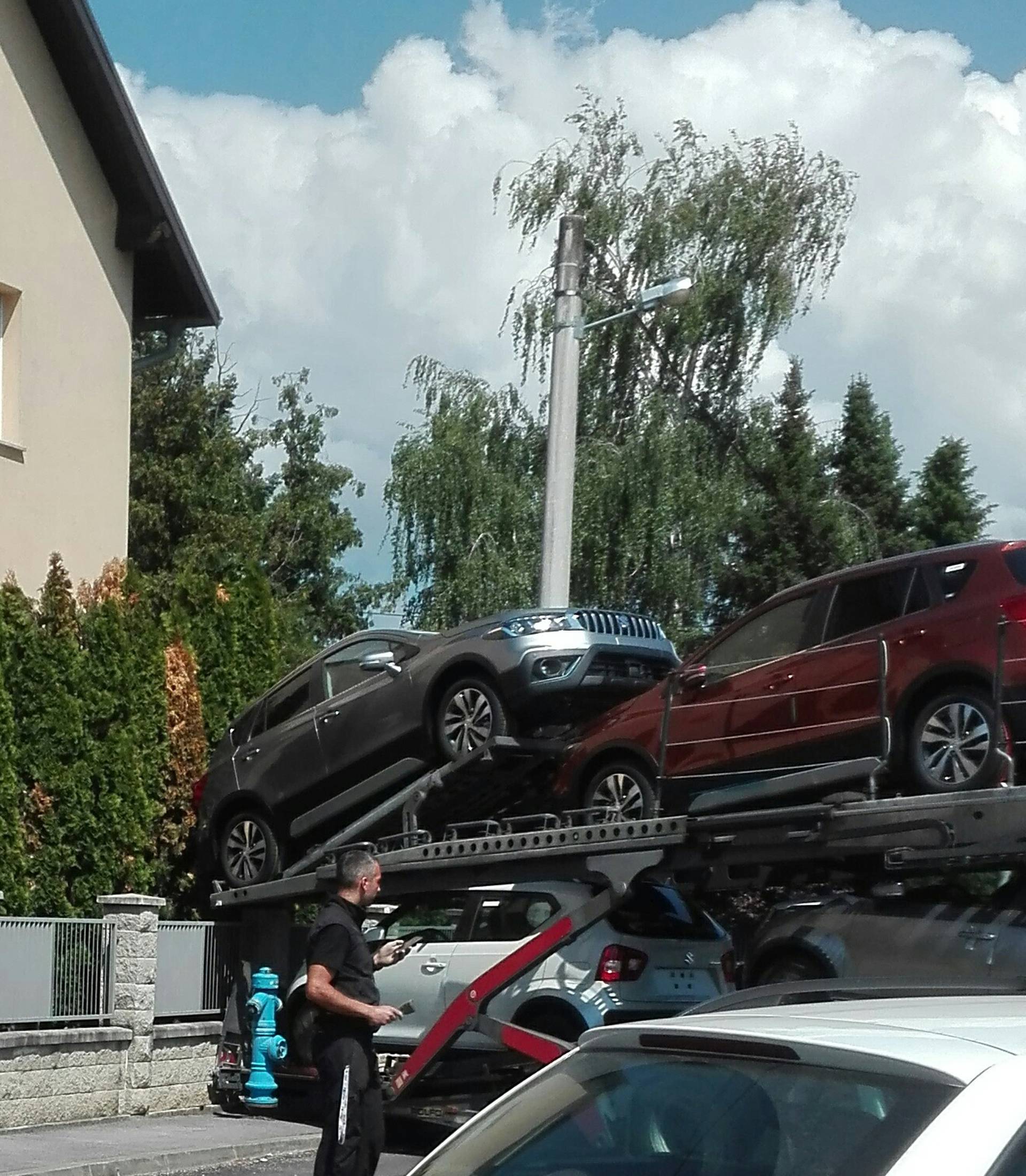 Gdje si ti to krenuo? Šleperom zaglavio u ulici usred Zagreba