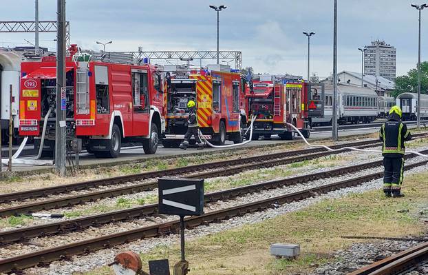 Zagreb: Gori nekoliko vagona na Glavnom kolodvoru