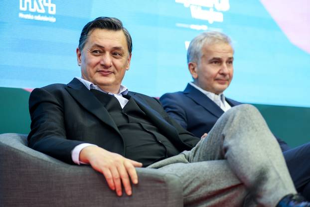 Zagreb: Promocija knjige ”Osam dana u svibnju”