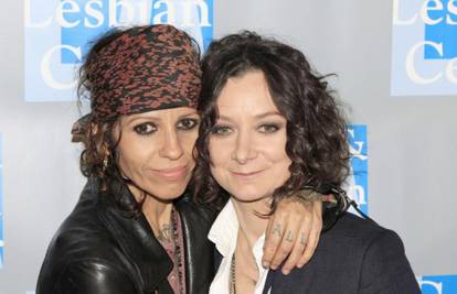 Sara Gilbert i Linda Perry dobit će bebu: Jako smo uzbuđene 