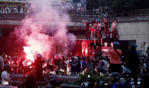 VIDEO Pogledajte slavlje fanova PSG-a. Uhi&cacute;eno je 416 navija&ccaron;a