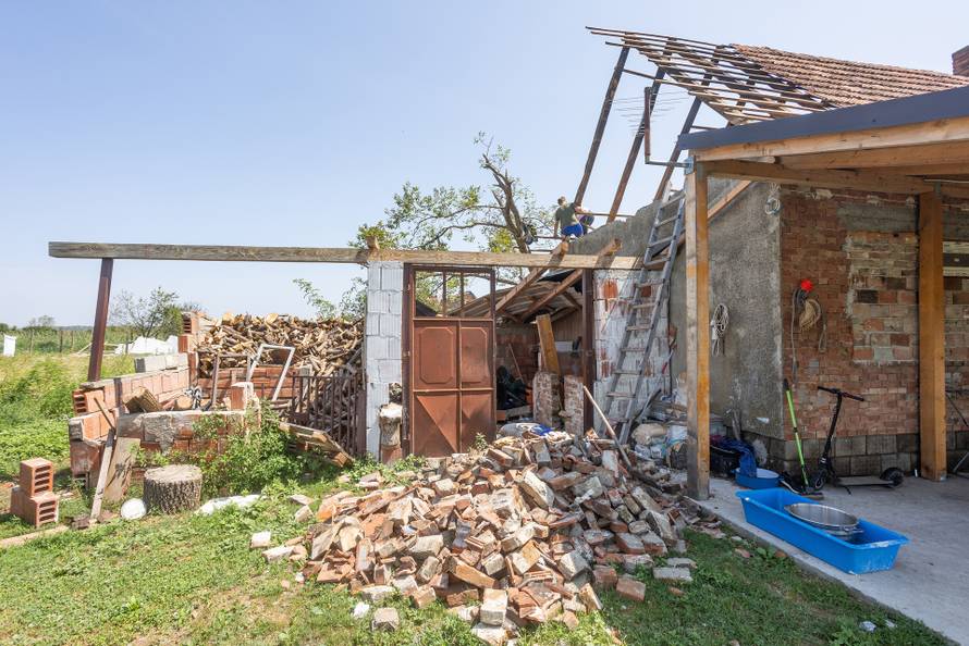 Posljedice teškog nevremena koje je poharalo Gradište