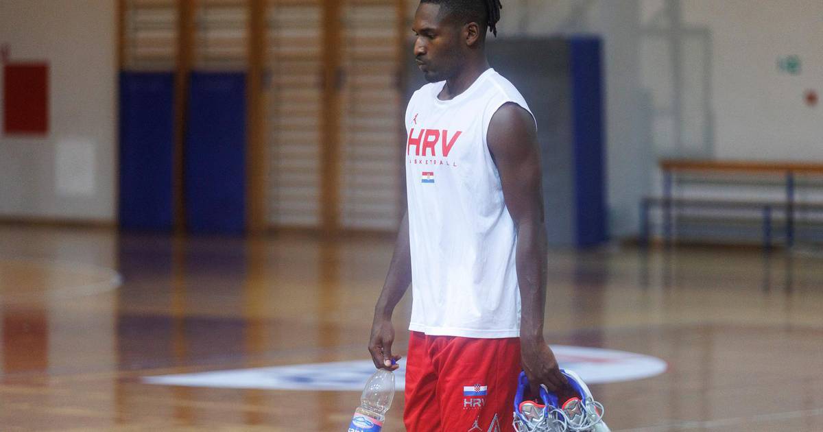 Basketball: Jaleen Smith debuts for Croatia