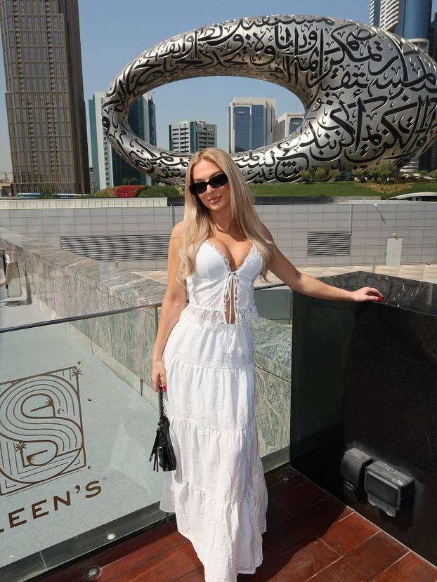 Bivši košarkaš Partizana zaveo je WWE kečericu Zeničanku