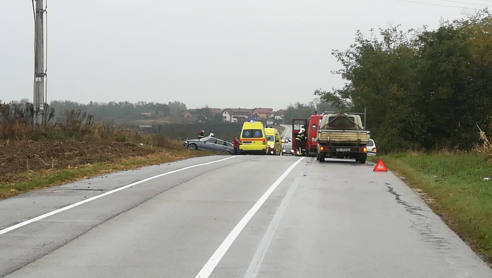 U sudaru poginuo mladi par, a u bolnici preminula i žena (77)