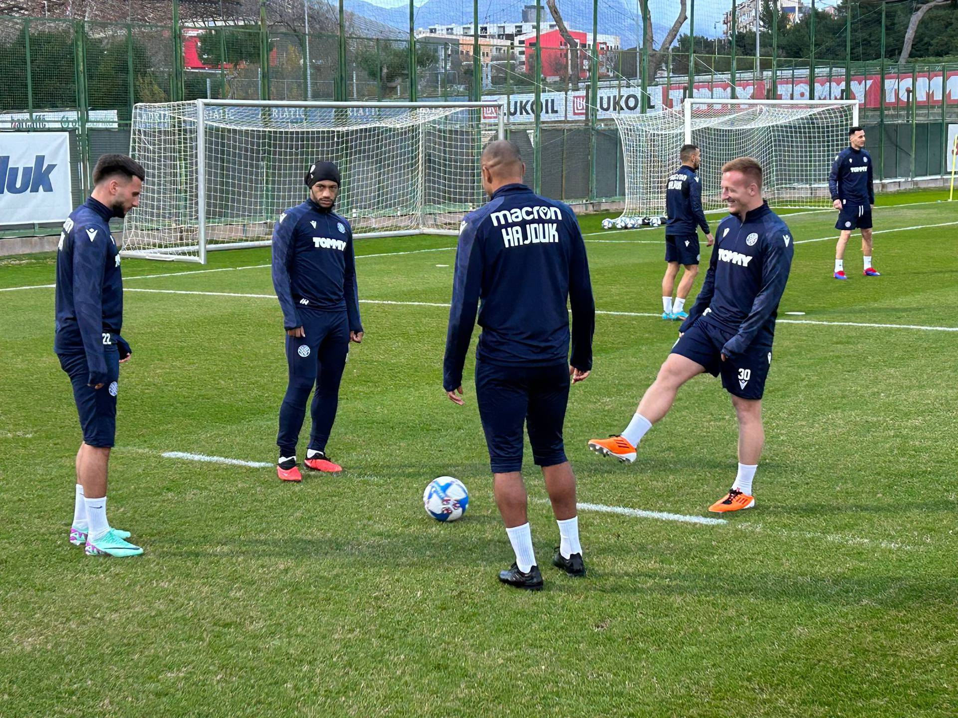 Hajduk krenuo s pripremama za nastavak sezone: Kale igra za 1 euro, s bijelima ostao i Vušković