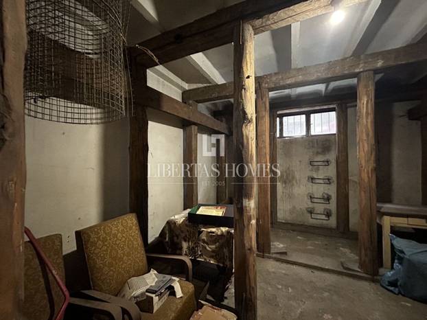 FOTO Ovo još niste vidjeli! Stan je u podrumu Zagreba. 'Drven', ima 30 m2. Cijena? Iznenađenje