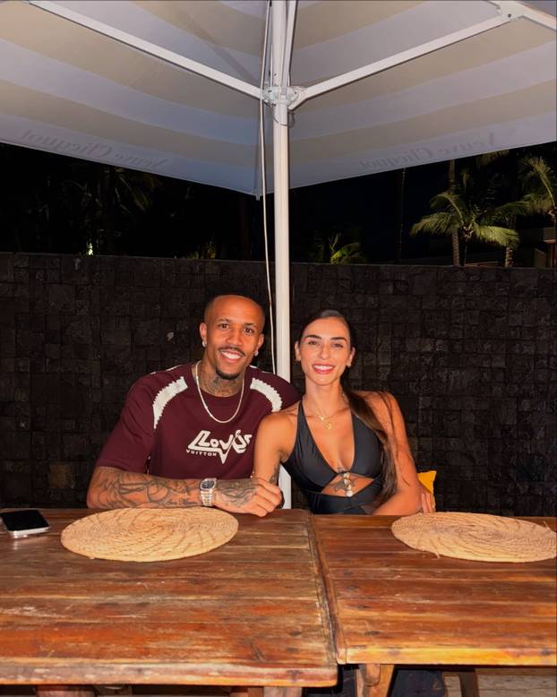 FOTO Realova zvijezda oženila atraktivnu influencericu. Imaju troje djece iz prethodnih veza