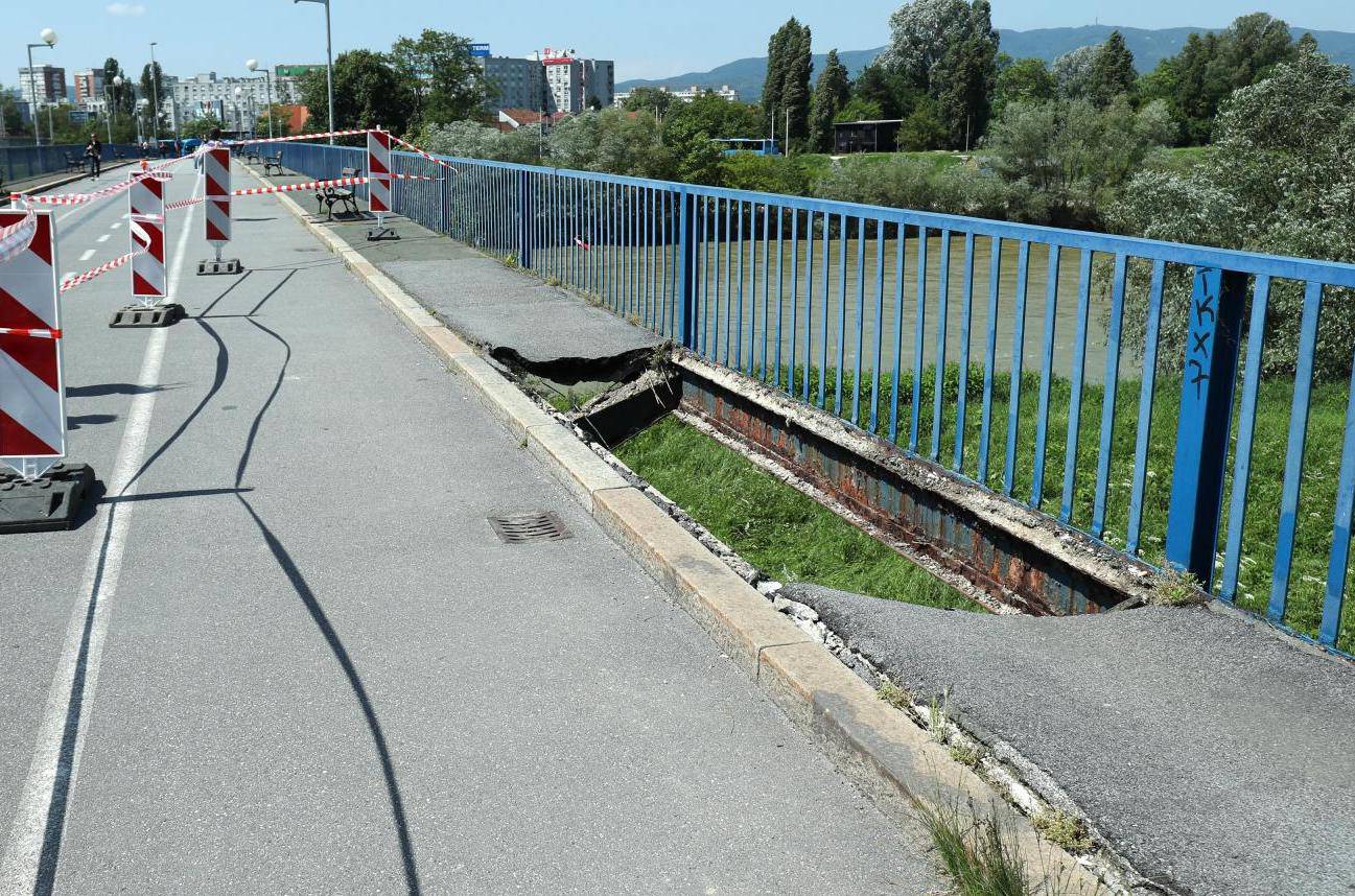 Zagreb: UruÅ¡io se nogostup pjeÅ¡aÄkog Savskog mosta