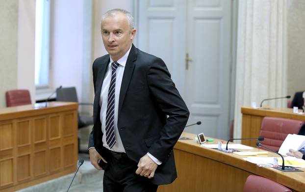 Osam zastupnika nije ni jednom sudjelovalo u saborskim raspravama