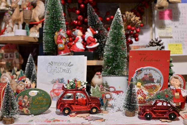 24SATA Zagreb: Stan ukrašen blagdanskim dekoracijama