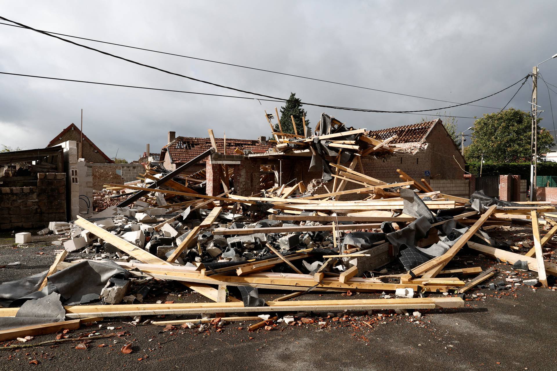 Tornado hits northern France