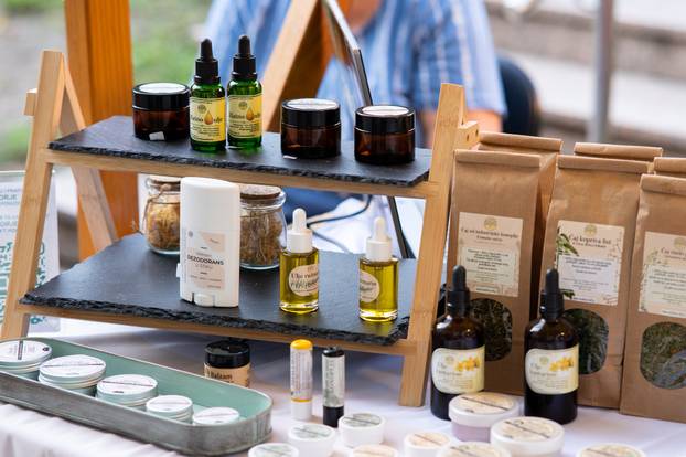 Zagreb: Manifestacija "100% Zagorsko" na Europskom trgu