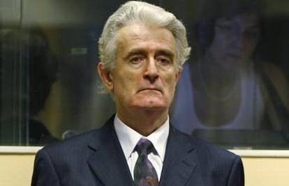 Karadžić se želi obraniti dokumentom iz Francuske