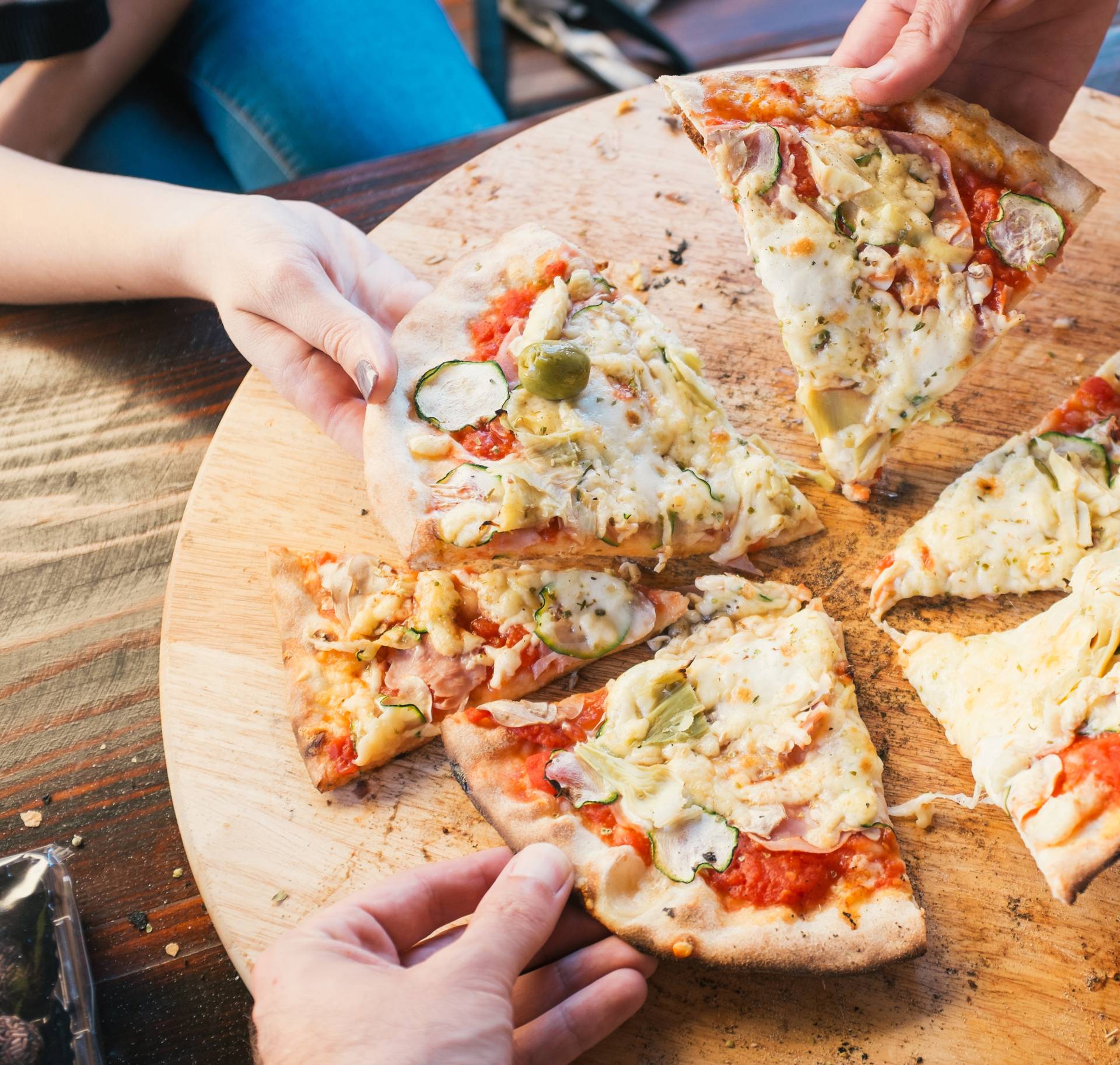 Na koji način jedete pizzu? To puno otkriva o vašoj osobnosti