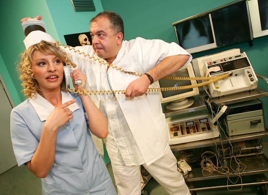 ARHIVA - Ljubljana:  Snimanje humoristične serije 'Naša mala  klinika'