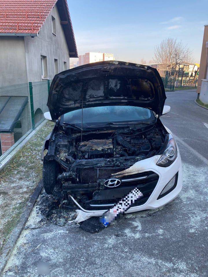 Zagreb: Bila sam s prijateljicom na dočeku, nazvala me policija: 'Gospođo, izgorio vam je auto'