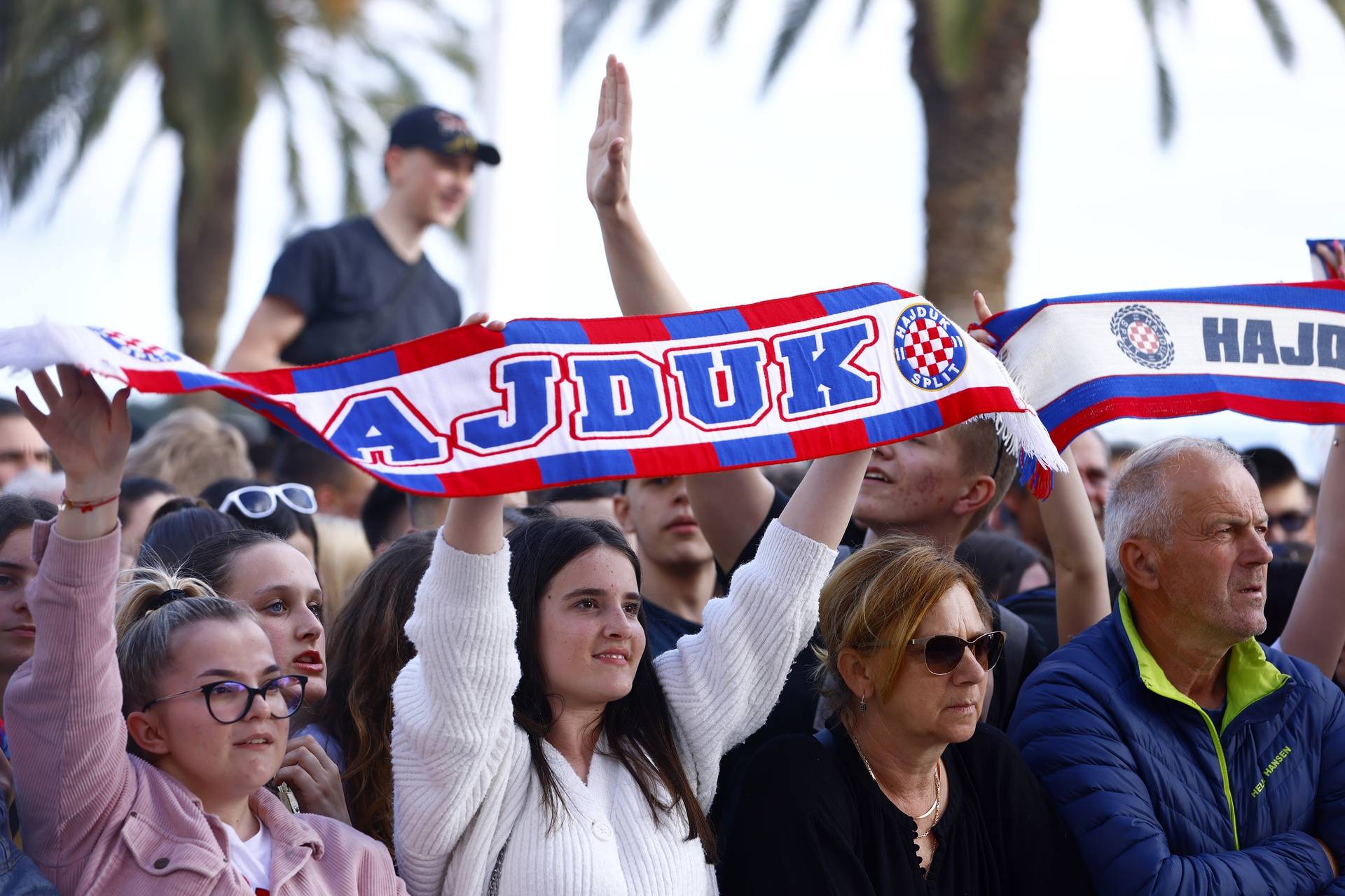 Split: Svečani doček za juniore Hajduka na Rivi