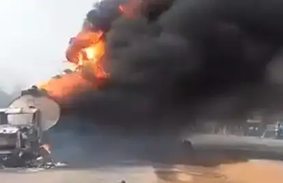VIDEO Užas u Nigeriji! Najmanje 60 ljudi poginulo u eksploziji cisterne: 'Žrtve su lokalci...'