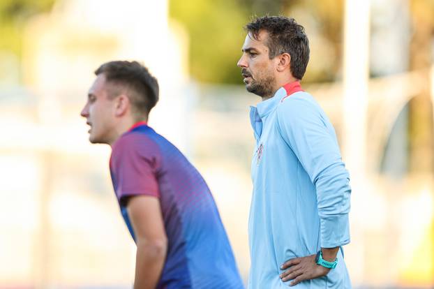 Karlovac: Znatno mršaviji Niko Kranjčar na utakmici U-21 reprezentacije 