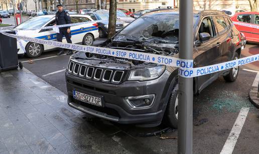 Bacili zapaljivu stvar na auto u Zagrebu, savila mu se hauba