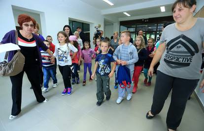 Škola u Gunji je otvorila vrata: Nove izazove čeka 310 učenika