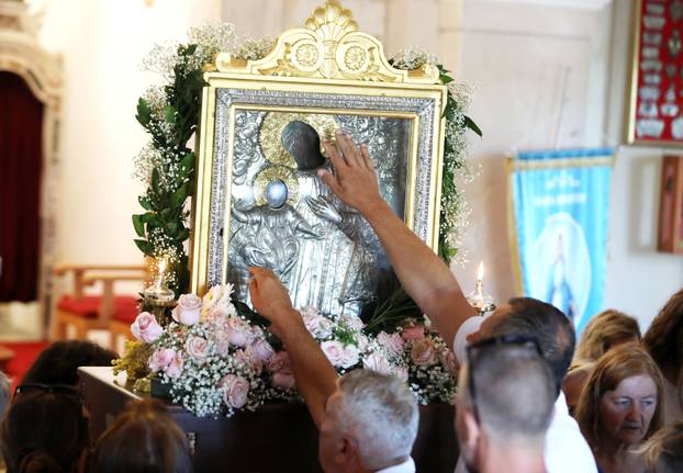 Vrpolje: Svetu misu povodom blagdana Velike Gospe predvodio je biskup šibenski Tomislav Rogić