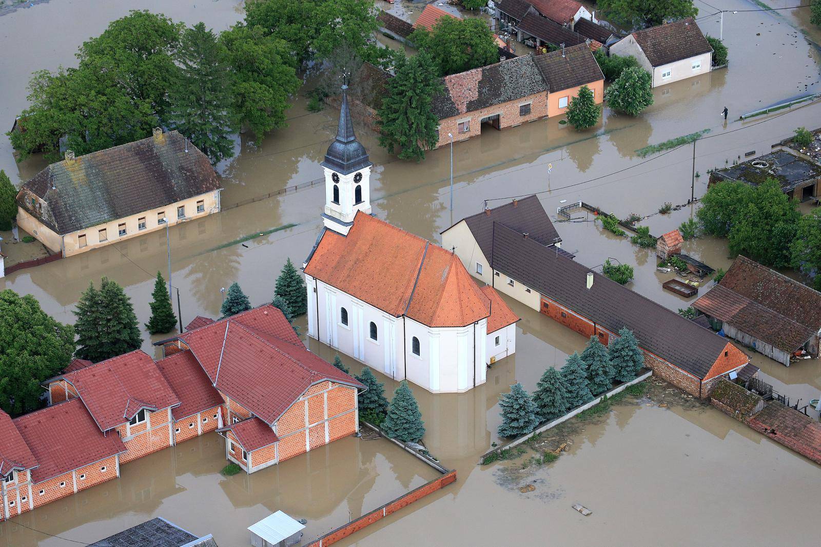 Pet godina od poplave u Gunji: Još malo i ostat će samo starci