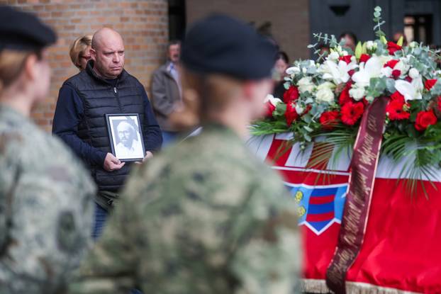 Zagreb: Posljednji ispra?aj hrvatskog branitelja Pavla Slobodana Mudrog