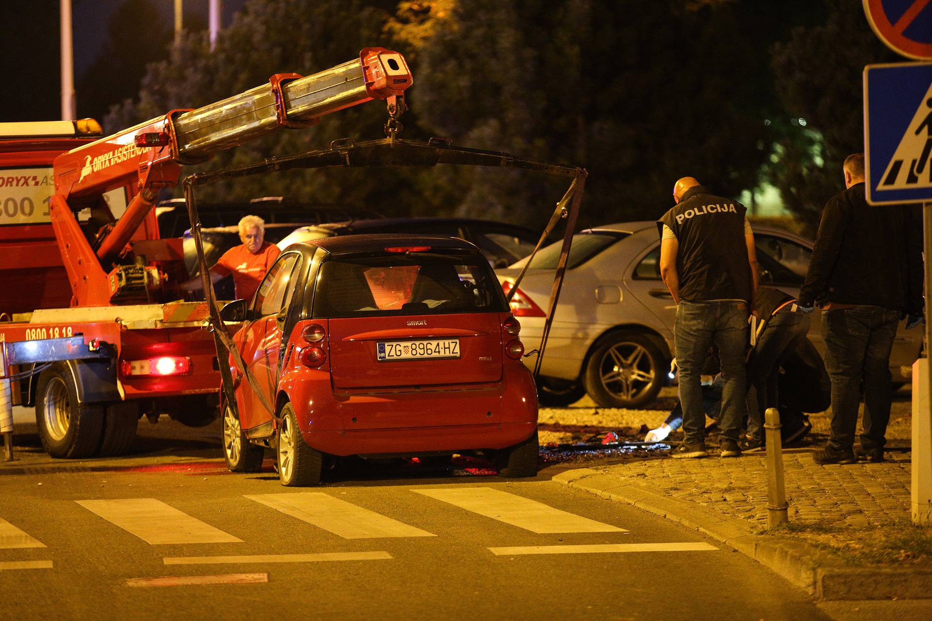 Detalji eksplozije u Stenjevcu: Mladić (21) je teško ozlijeđen, policija sumnja da je on bombaš