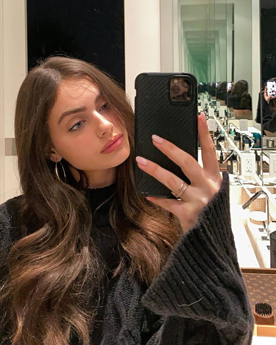 Vojnikinju (19) su proglasili najljepšom ženom na svijetu