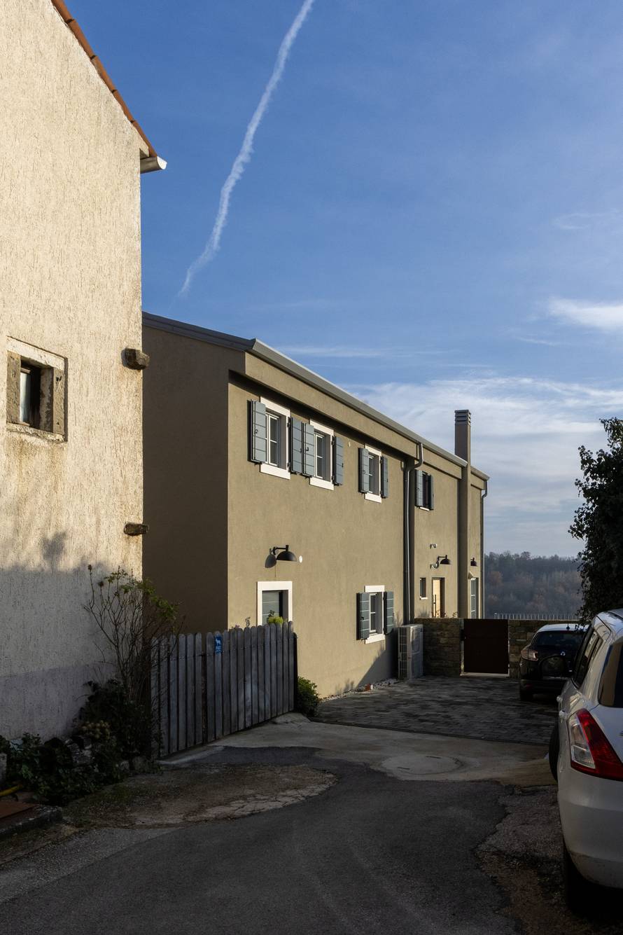 Kuća Ivane i Mile Kekina u Momjanu u blizini Buja