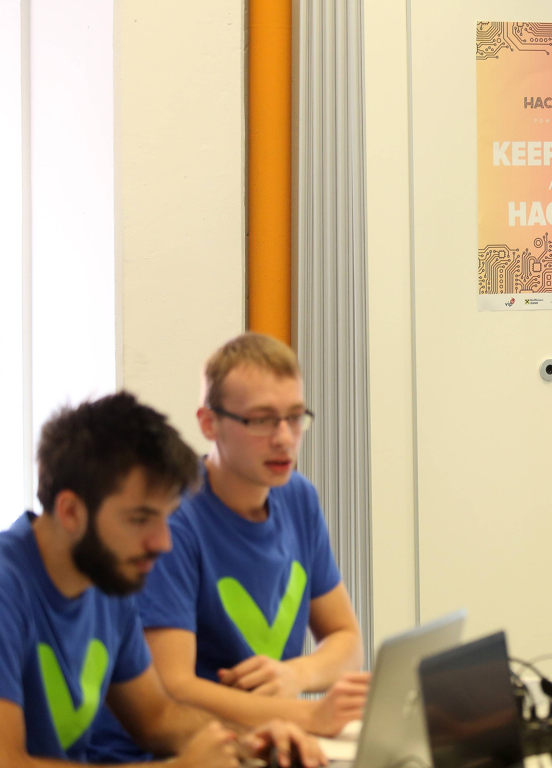 'Umorni smo i sretni, jer smo naučili puno na Hackathonu'