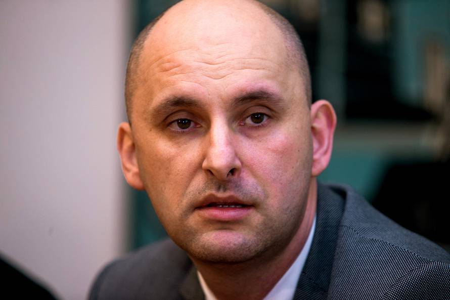 Tolušić: 'Bit će bolnih rezova i otpuštanja ili ćemo propasti'