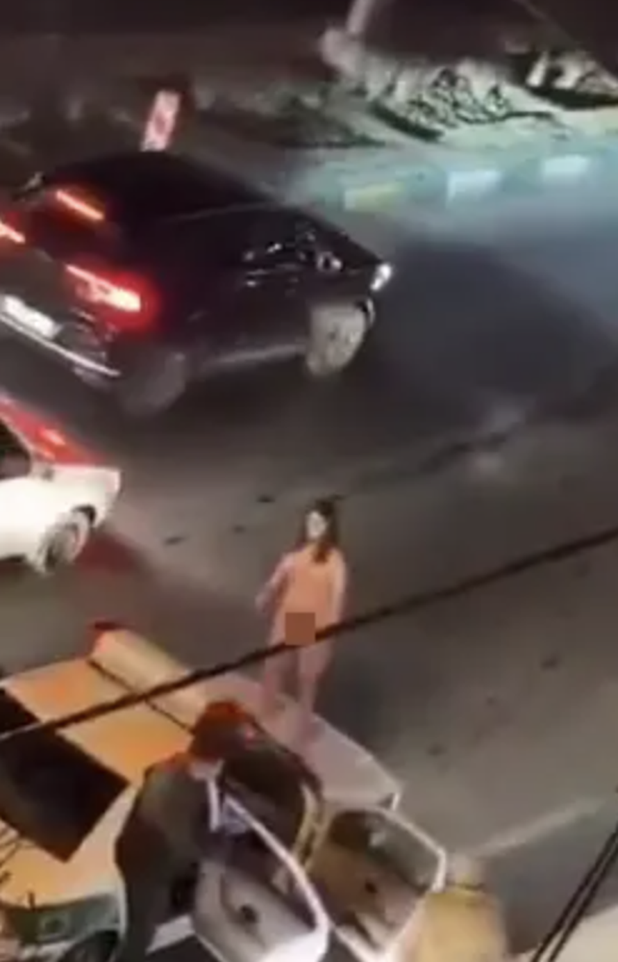 Iranka gola skakala po autu policije, protivi se radikalizmu. Prijeti joj 15 godina zatvora