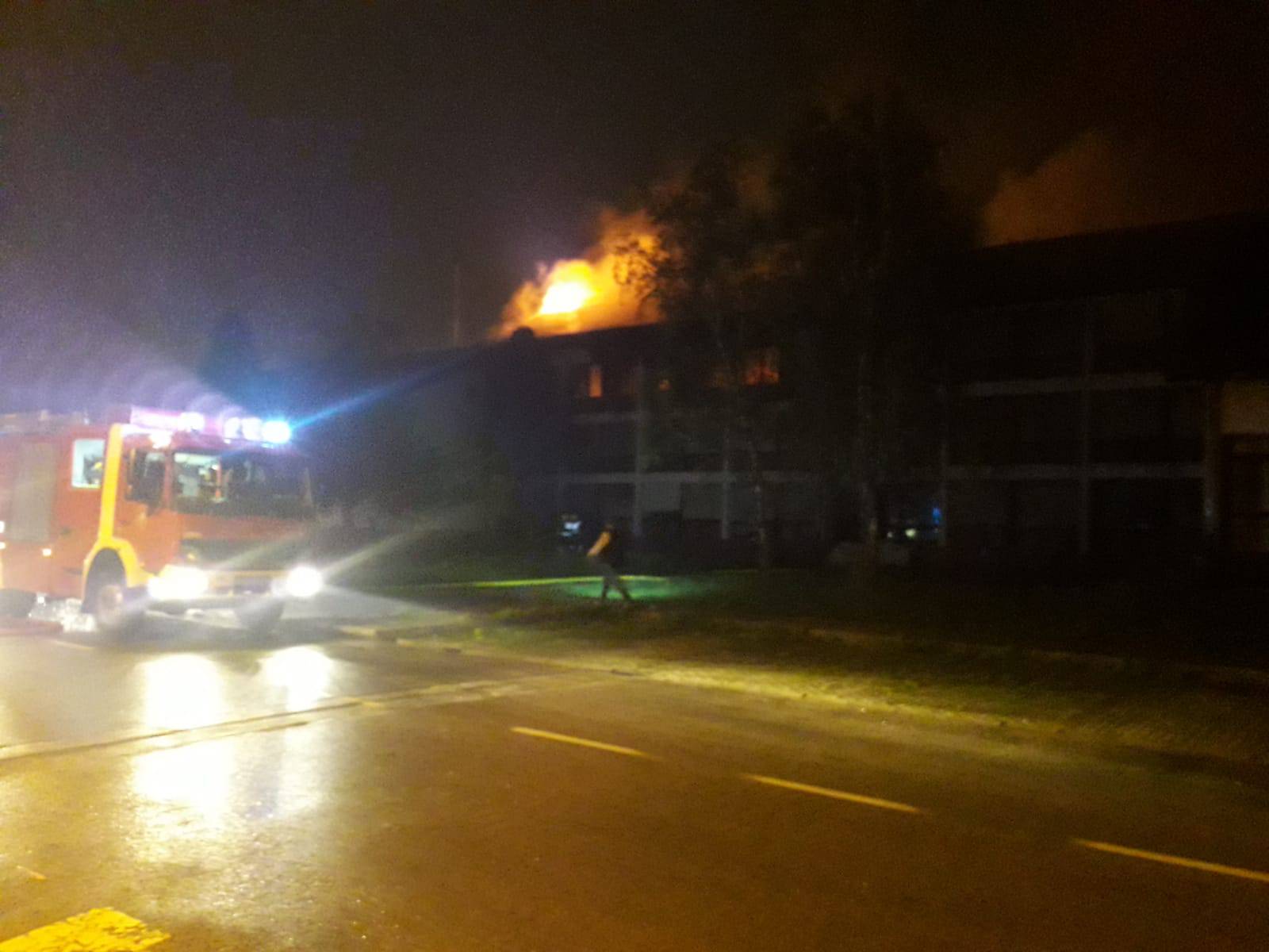 Buknuo požar u napuštenom komunalnom poduzeću u Gorici