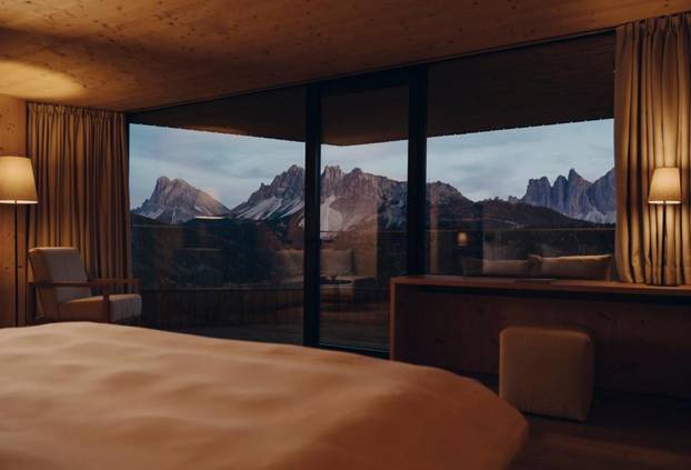 Ovo je jedan od najljepših zimskih resorta u Italiji, a pogled na Dolomite sve govori