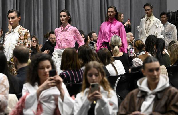 Zagreb: Modna revija Robeta Severa "Symphony 9"