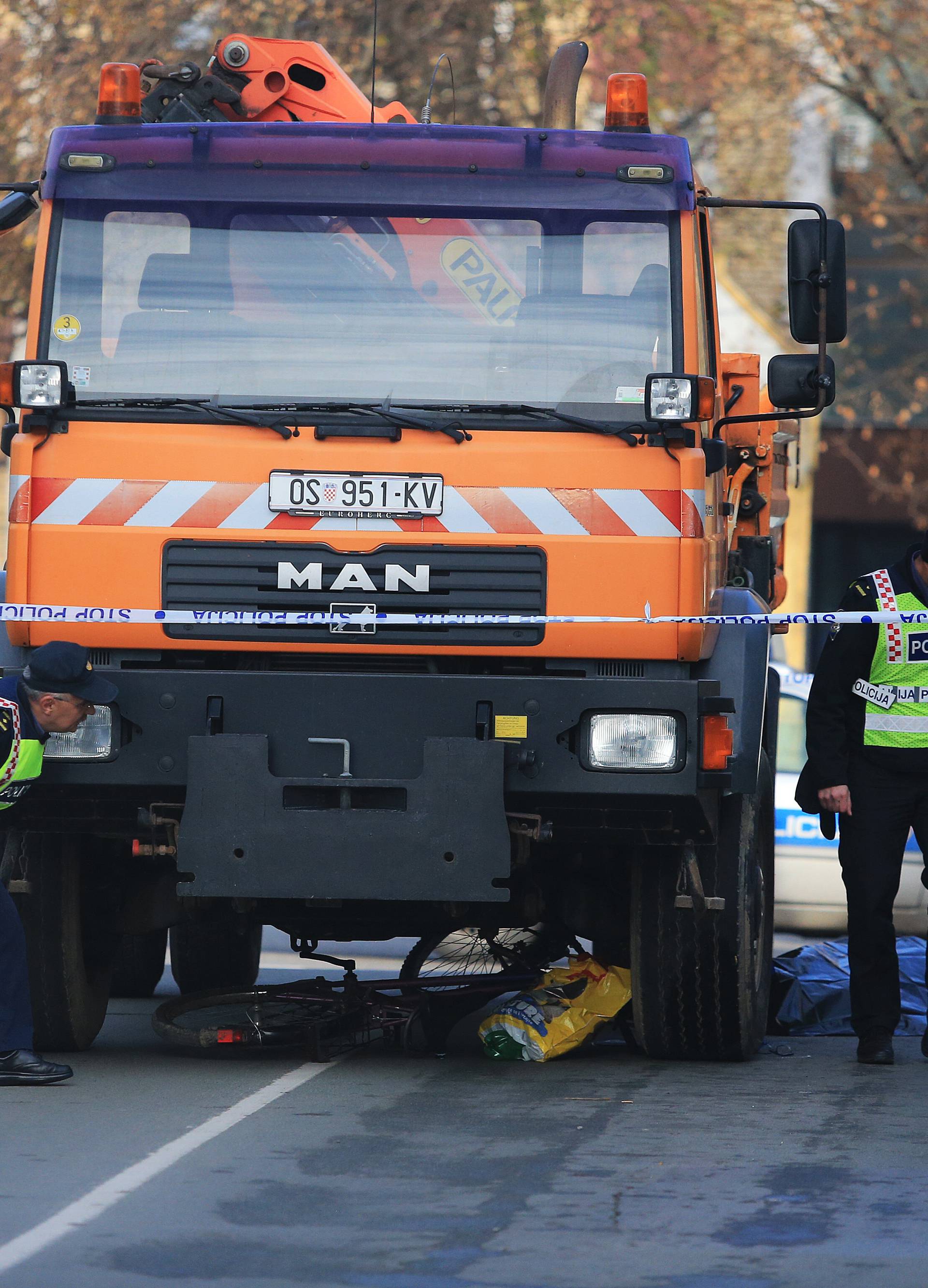 Kamion naletio na biciklisticu: Žena poginula u centru Osijeka