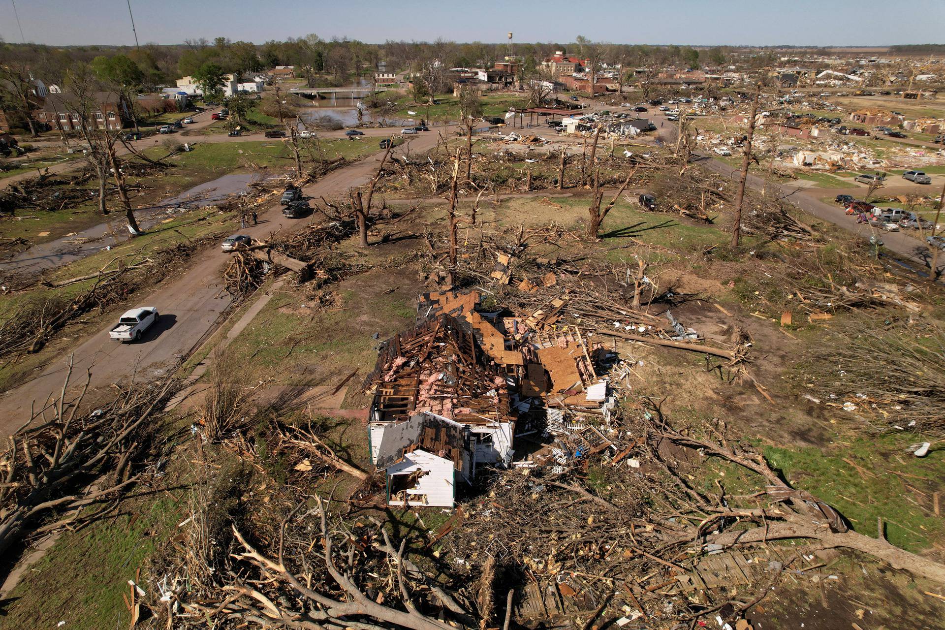 Tornadoes hit communities across central Mississippi