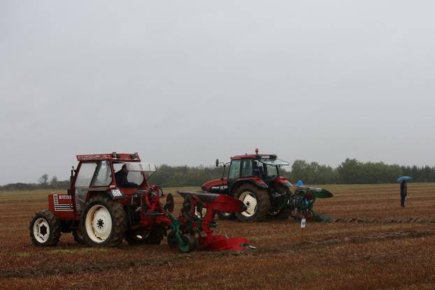 Velika Gorica: Održano jubilarno 20. državno natjecanje u oranju