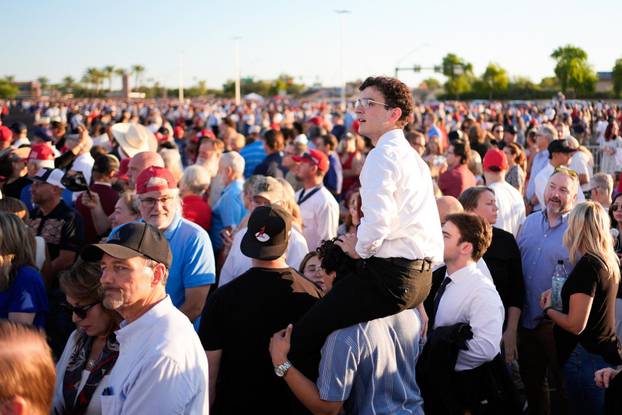 Memorial service for slain conservative commentator Kirk in Glendale