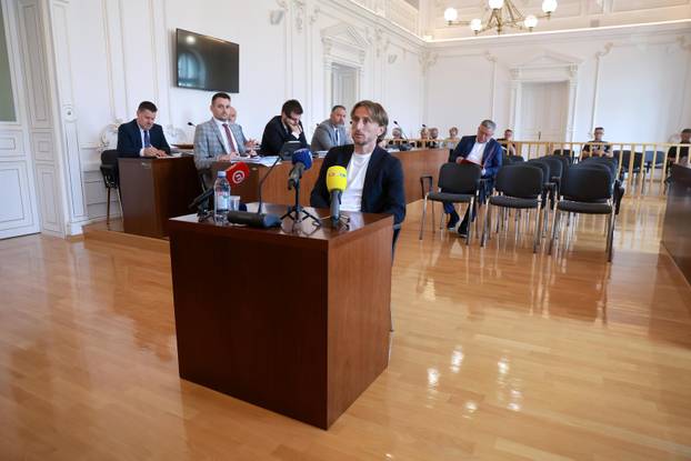 Osijek: Luka Modrić svjedočio je na suđenju braći Mamić i ostalima