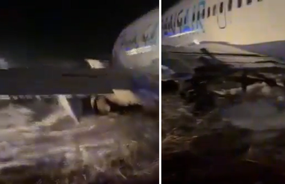 Boeing opet u problemu: Model 737 odletio s piste u Senegalu i zapalio se, 11 ljudi je ozlijeđeno