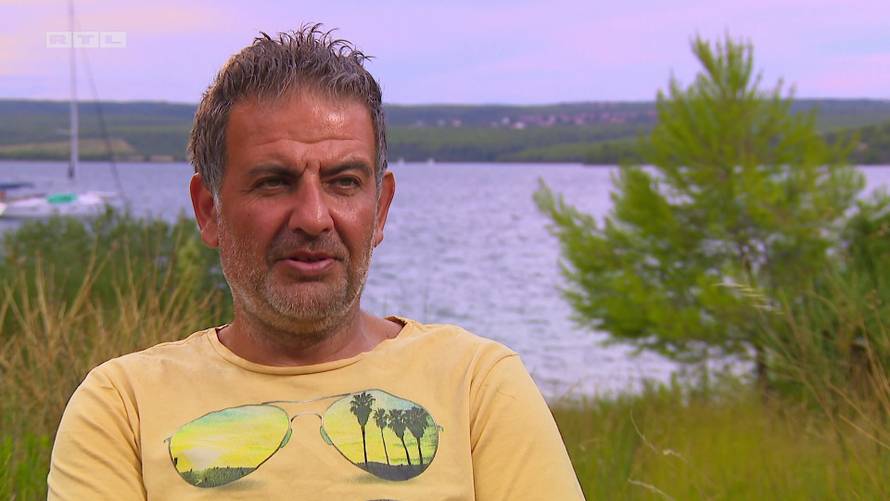 'Ljubav je na selu': Dejan je htio da svi spavaju u istom krevetu, Valentinu provozao na traktoru