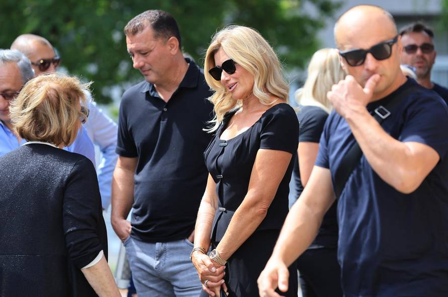 Zagreb: Posljednji ispraćaj Luce Mamić, majke Stojana, Zdravka i Zorana Mamića