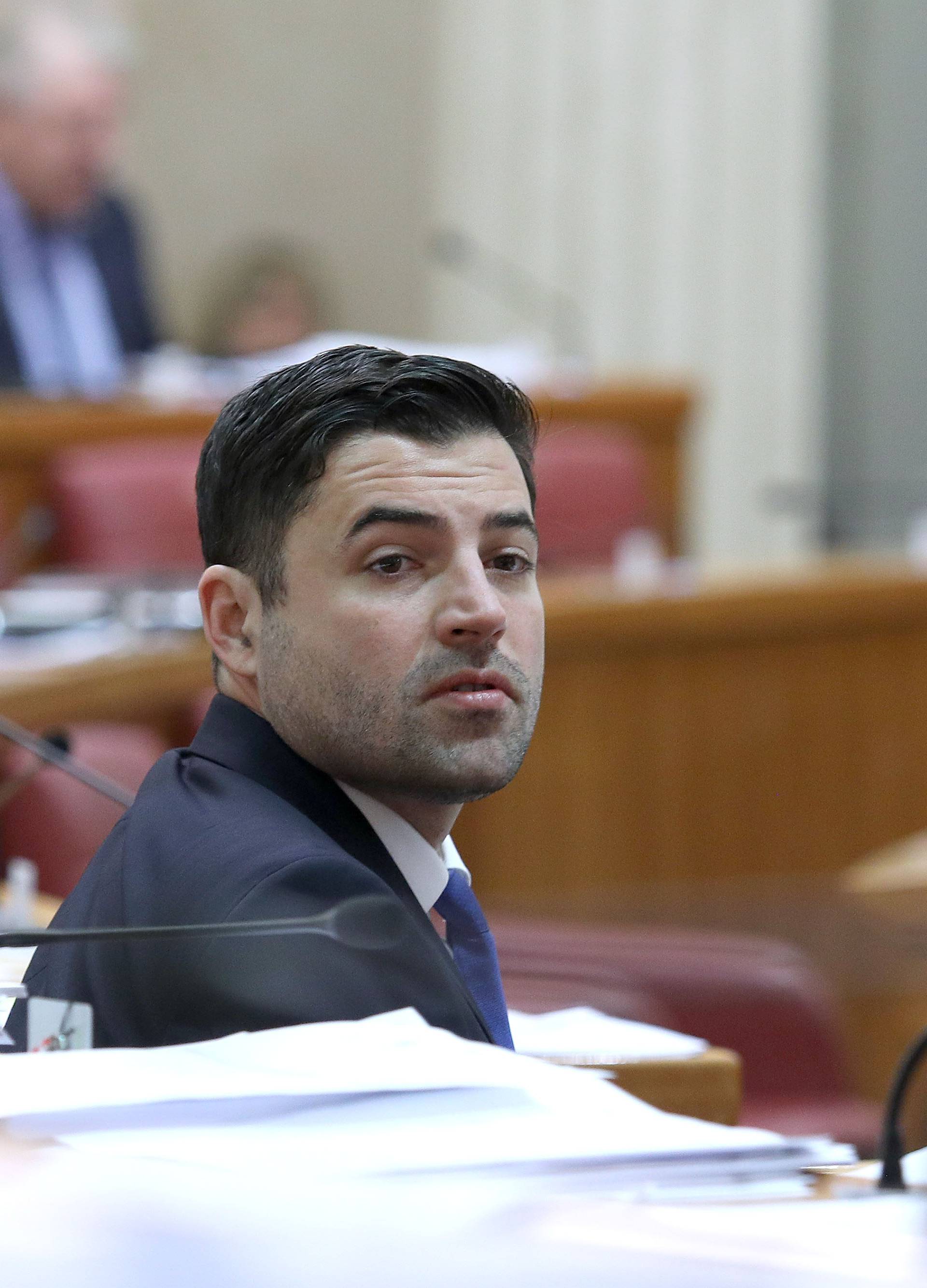 Zagreb: U Saboru nastavljeno temom o Zakonu o drÅ¾avnim sluÅ¾benicima