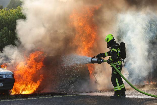 Zagreb: U blizini naplatne postaje Sveta Helena održana je vježba "Sigurnost 25"