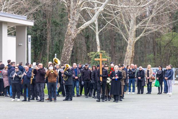 Vukovar: Posljednji ispraćaj i ukop identificiranih posmrtnih ostataka hrvatskog branitelja iz Domovinskog rata Stjepana Patka 
